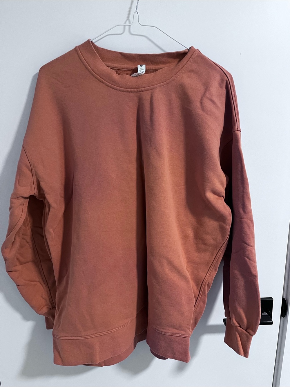 Lululemon Perfectly Oversized Crew
Brier Rose
